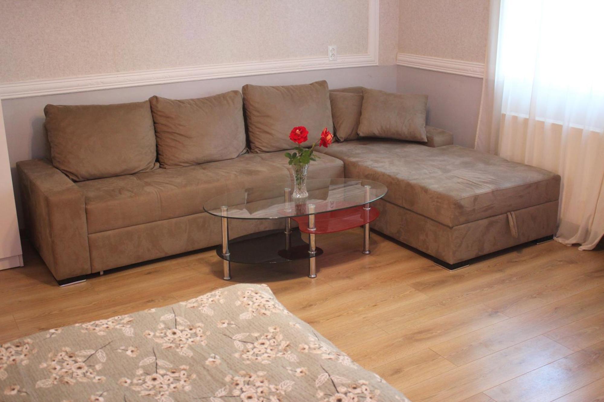 Guesthouse Levani Gori Bagian luar foto