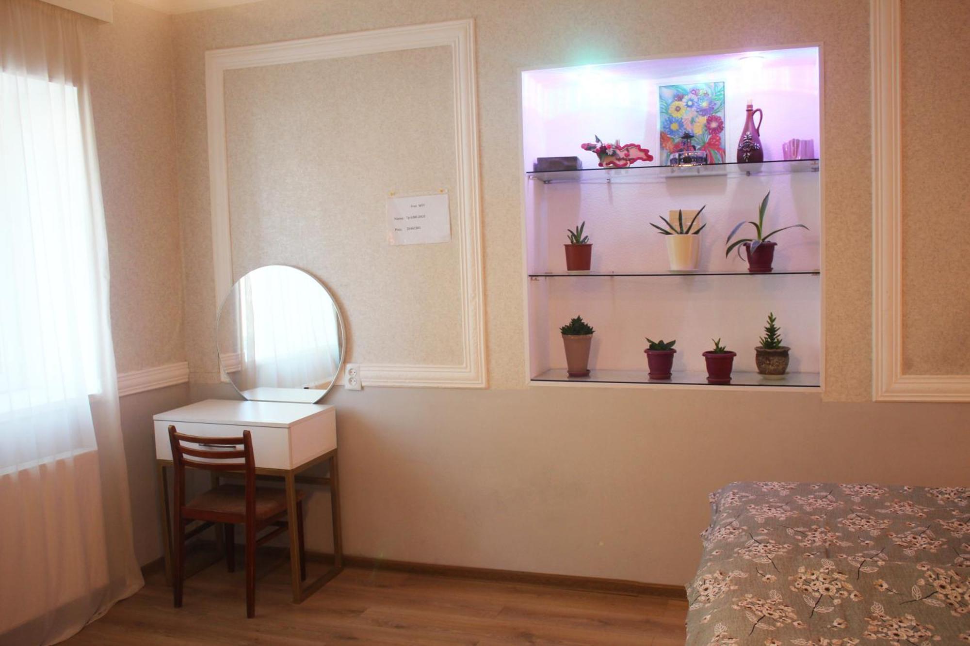 Guesthouse Levani Gori Bagian luar foto
