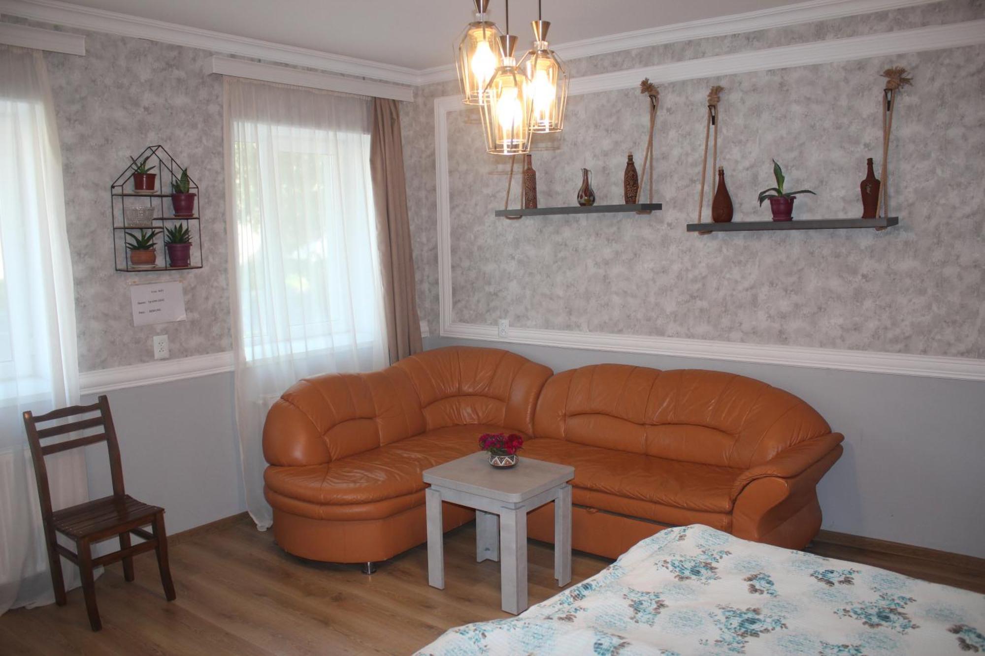 Guesthouse Levani Gori Bagian luar foto