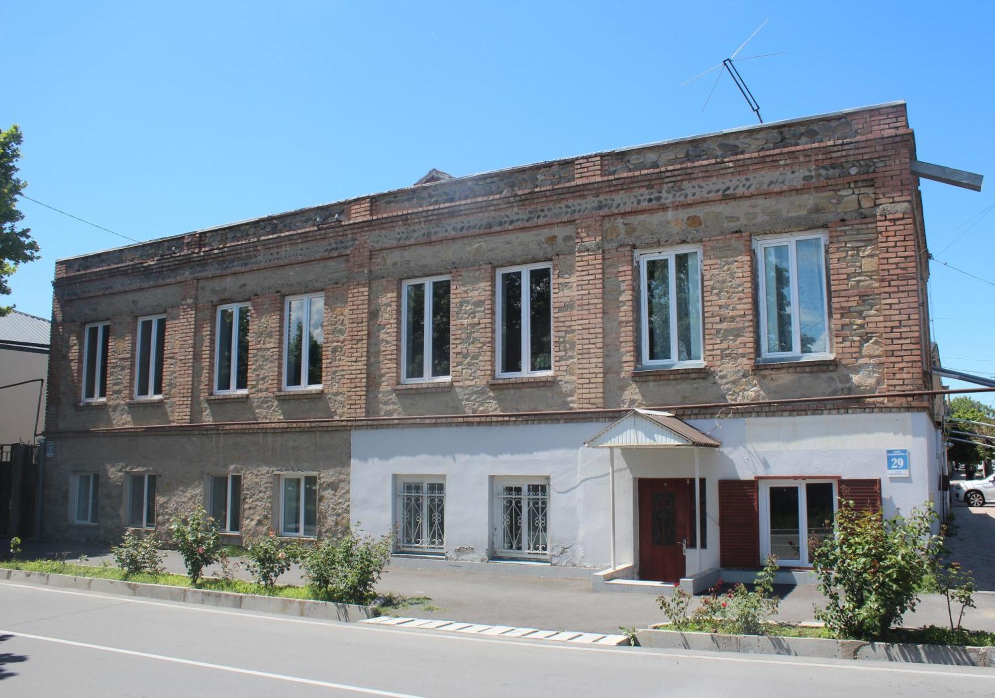 Guesthouse Levani Gori Bagian luar foto